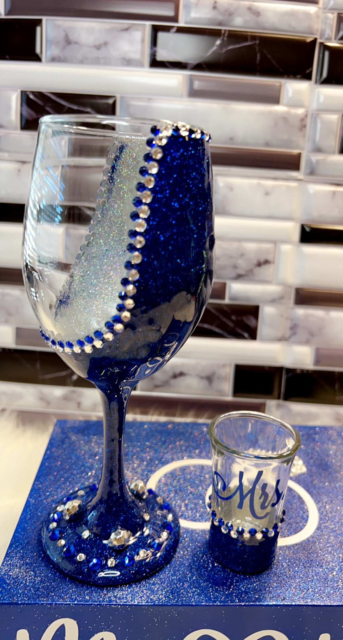 Mrs Rhinestone 14oz wine glass