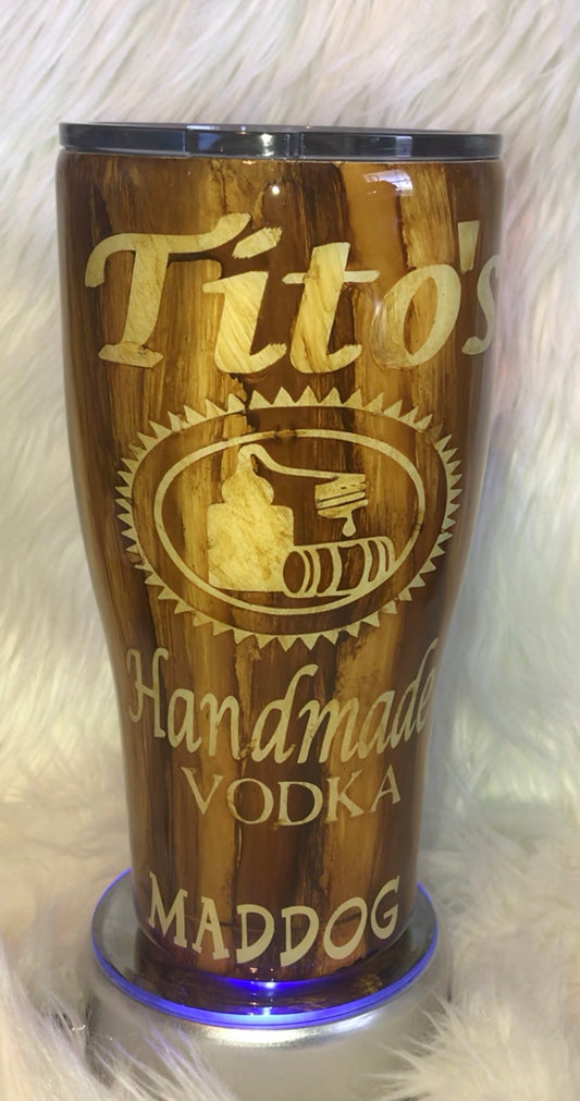 Tito’s Woodgrain 30oz